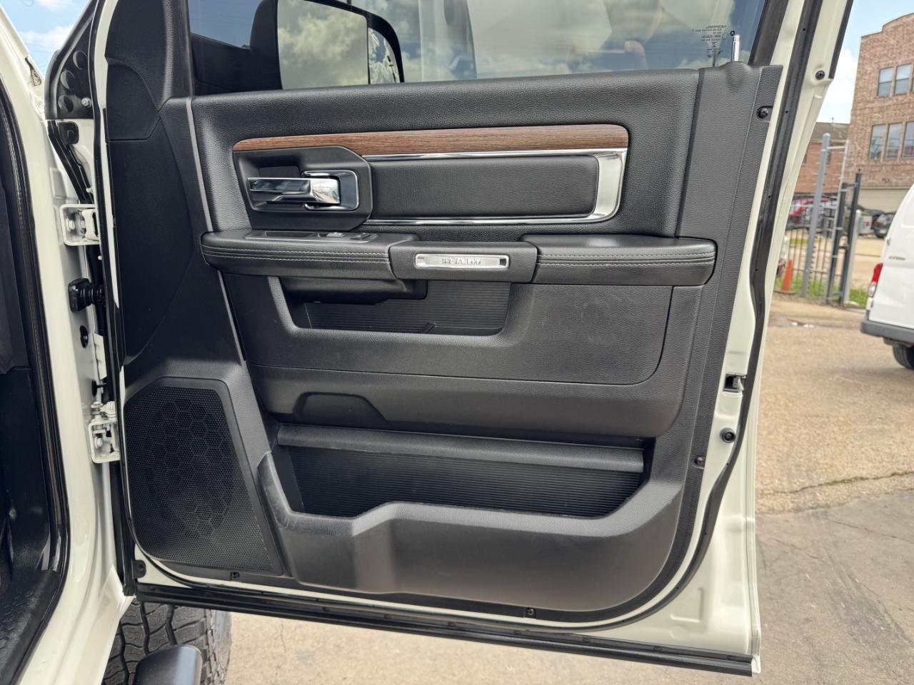 RAM 2500 Laramie Crew Cab 4WD 2017