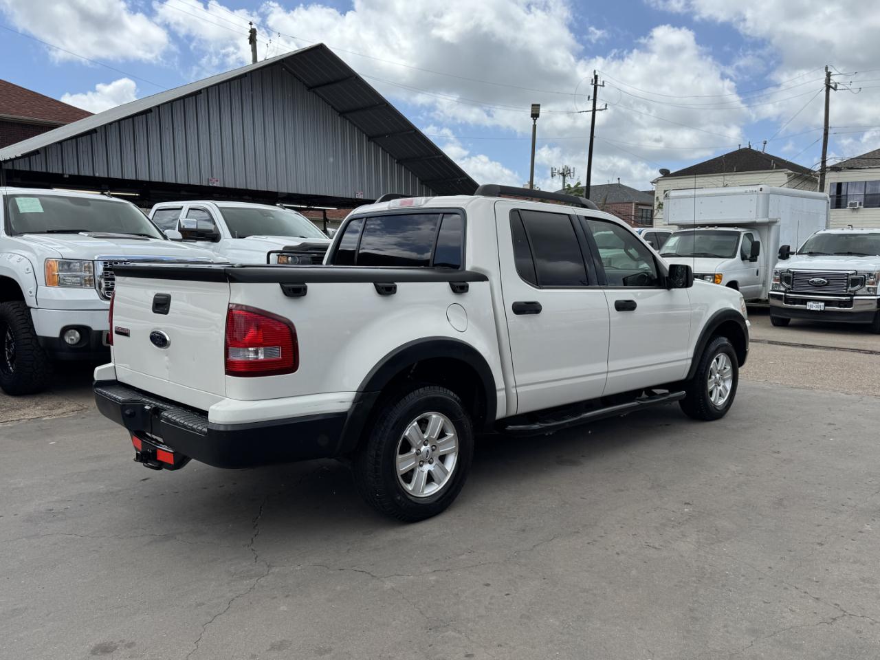 Ford Explorer Sport Trac XLT 2WD 2010