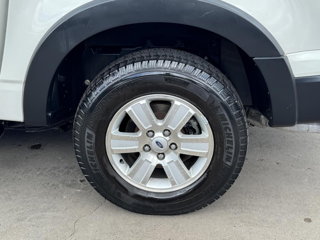 Ford Explorer Sport Trac XLT 2WD 2010