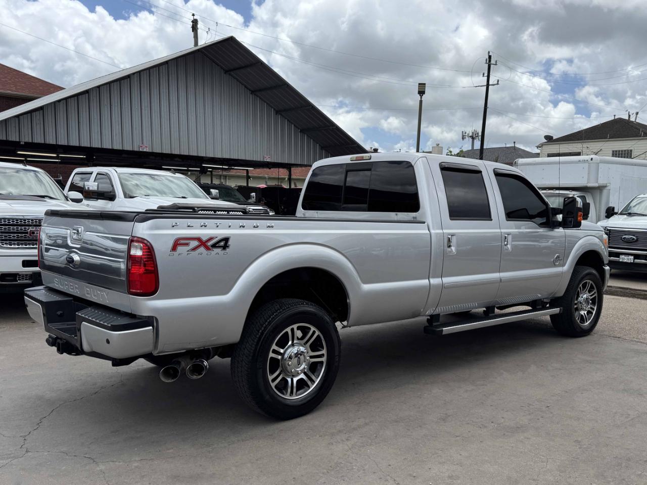 Ford Super Duty F-350 SRW  2015