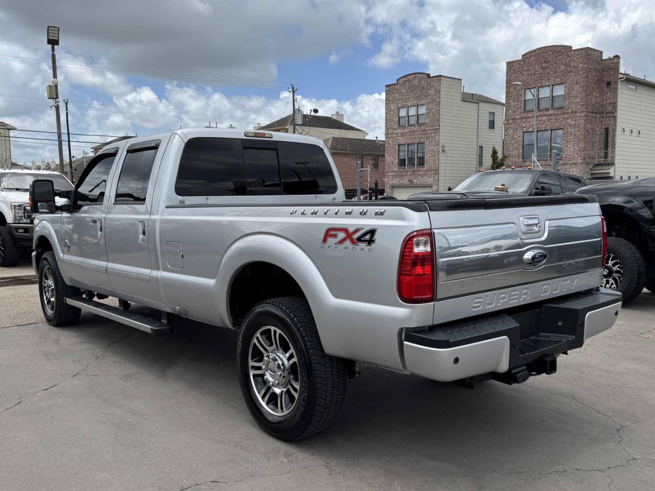 Ford Super Duty F-350 SRW  2015
