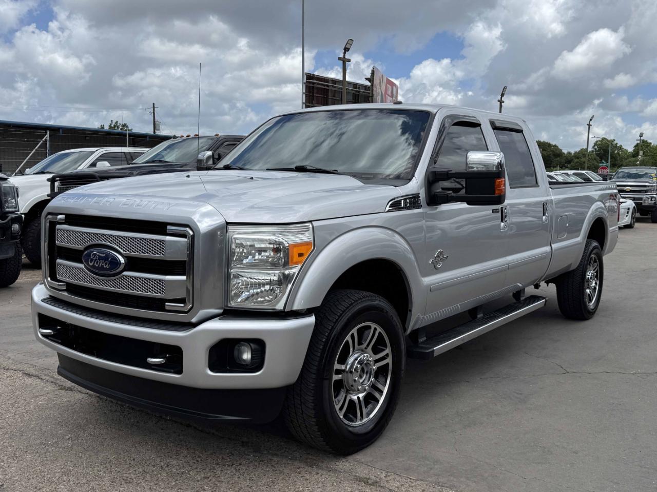 Ford Super Duty F-350 SRW  2015