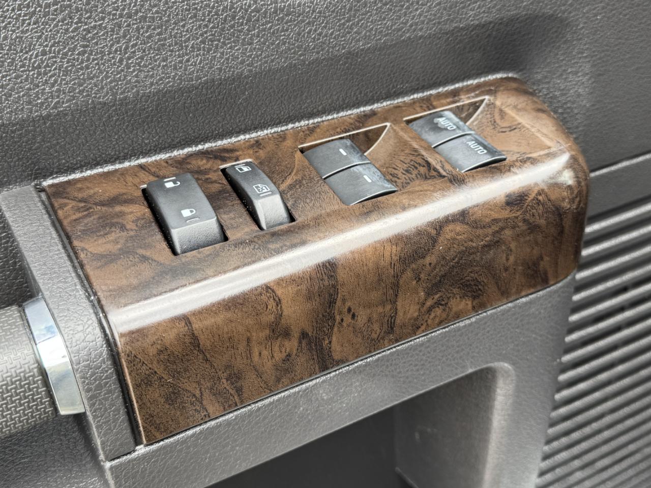 Ford Super Duty F-350 SRW  2015