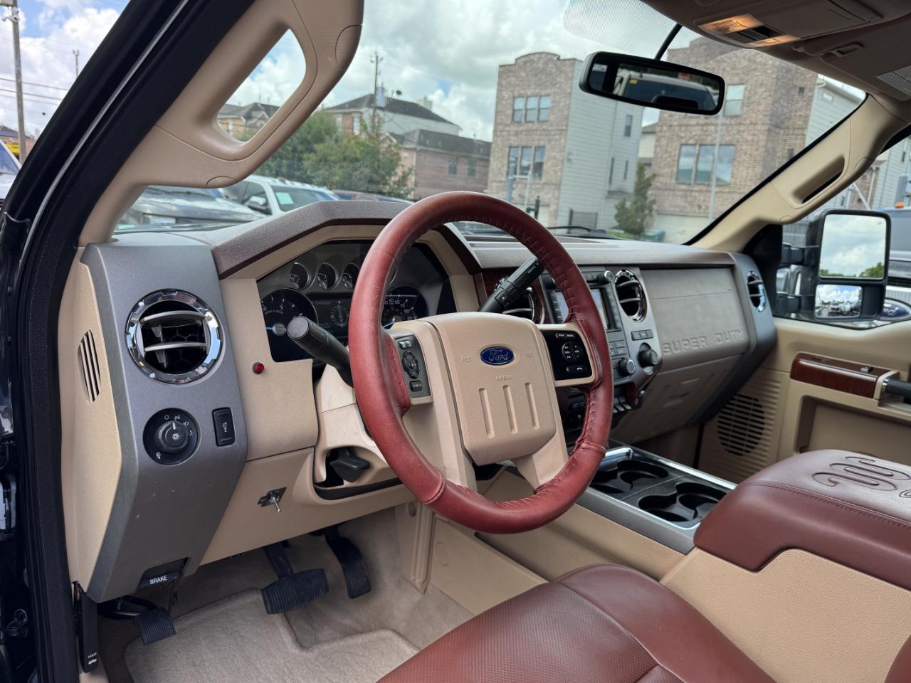 Ford Super Duty F-250 SRW  2012