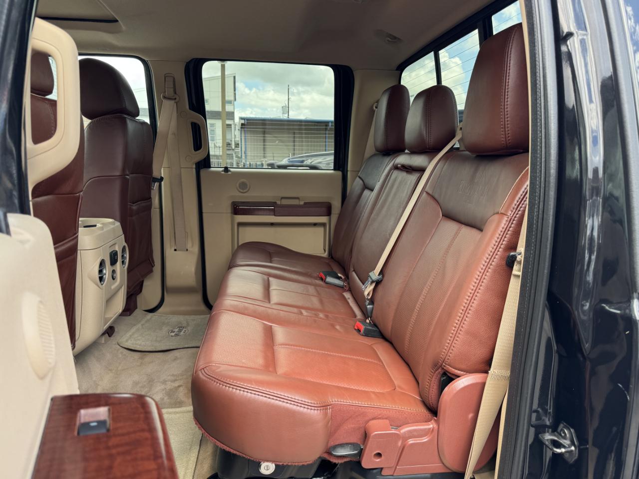 Ford Super Duty F-250 SRW  2012
