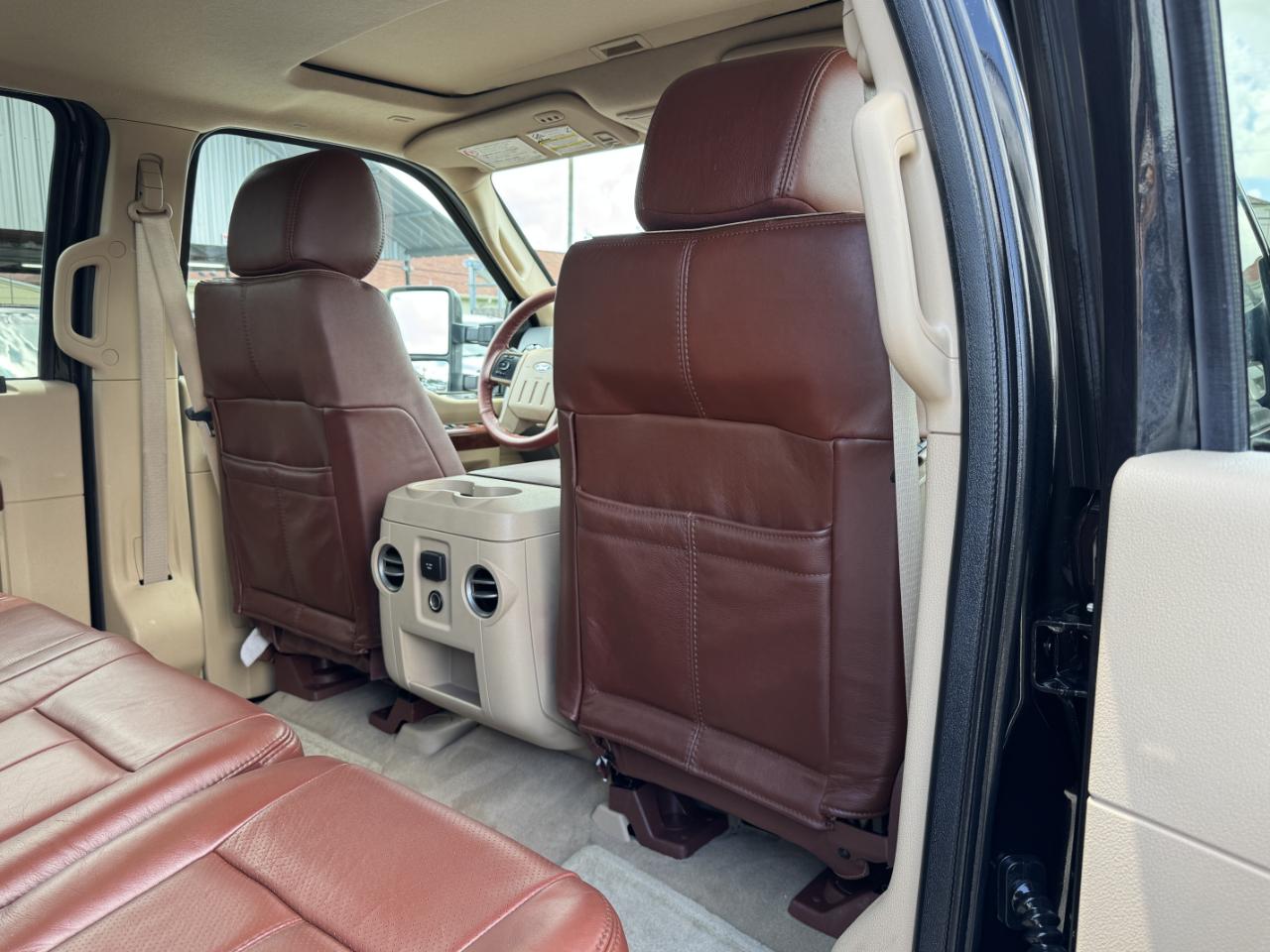 Ford Super Duty F-250 SRW  2012