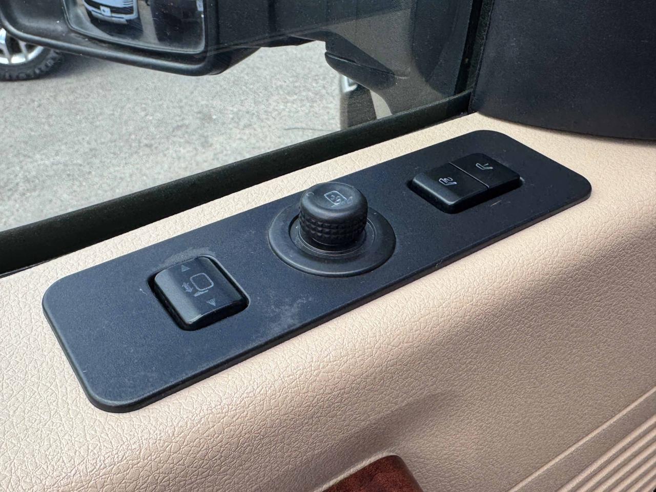 Ford Super Duty F-250 SRW  2012