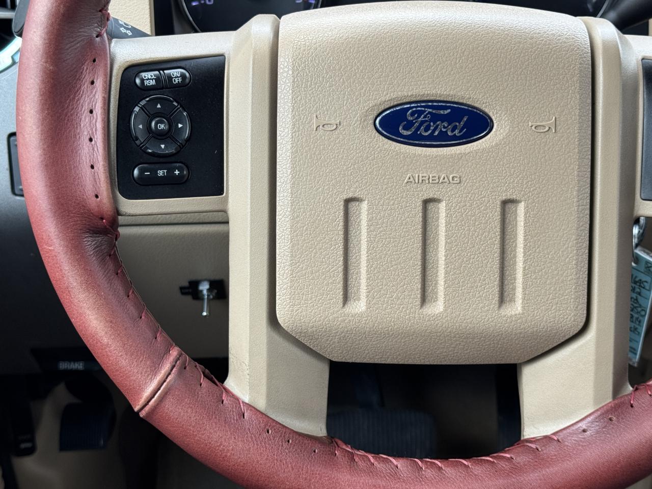 Ford Super Duty F-250 SRW  2012