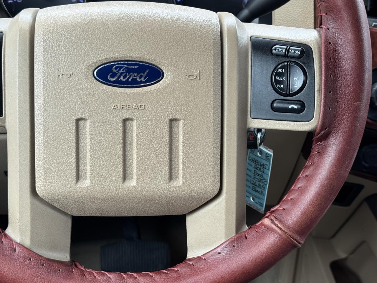 Ford Super Duty F-250 SRW  2012