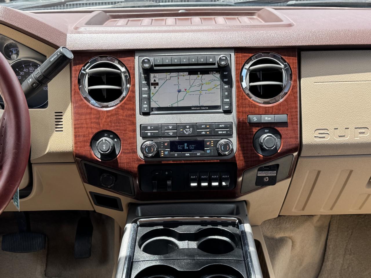 Ford Super Duty F-250 SRW  2012