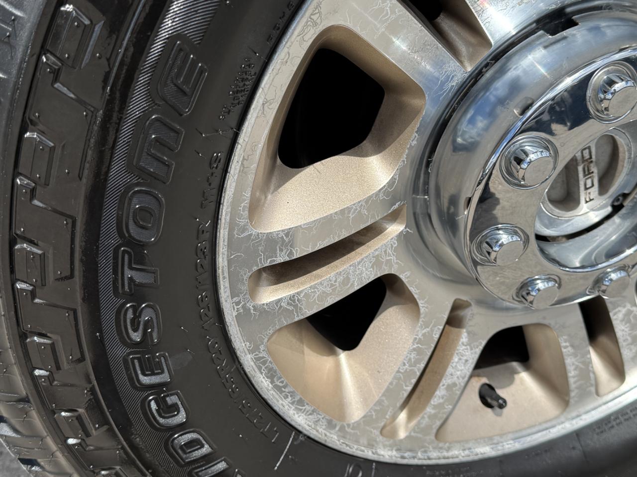 Ford Super Duty F-250 SRW  2012