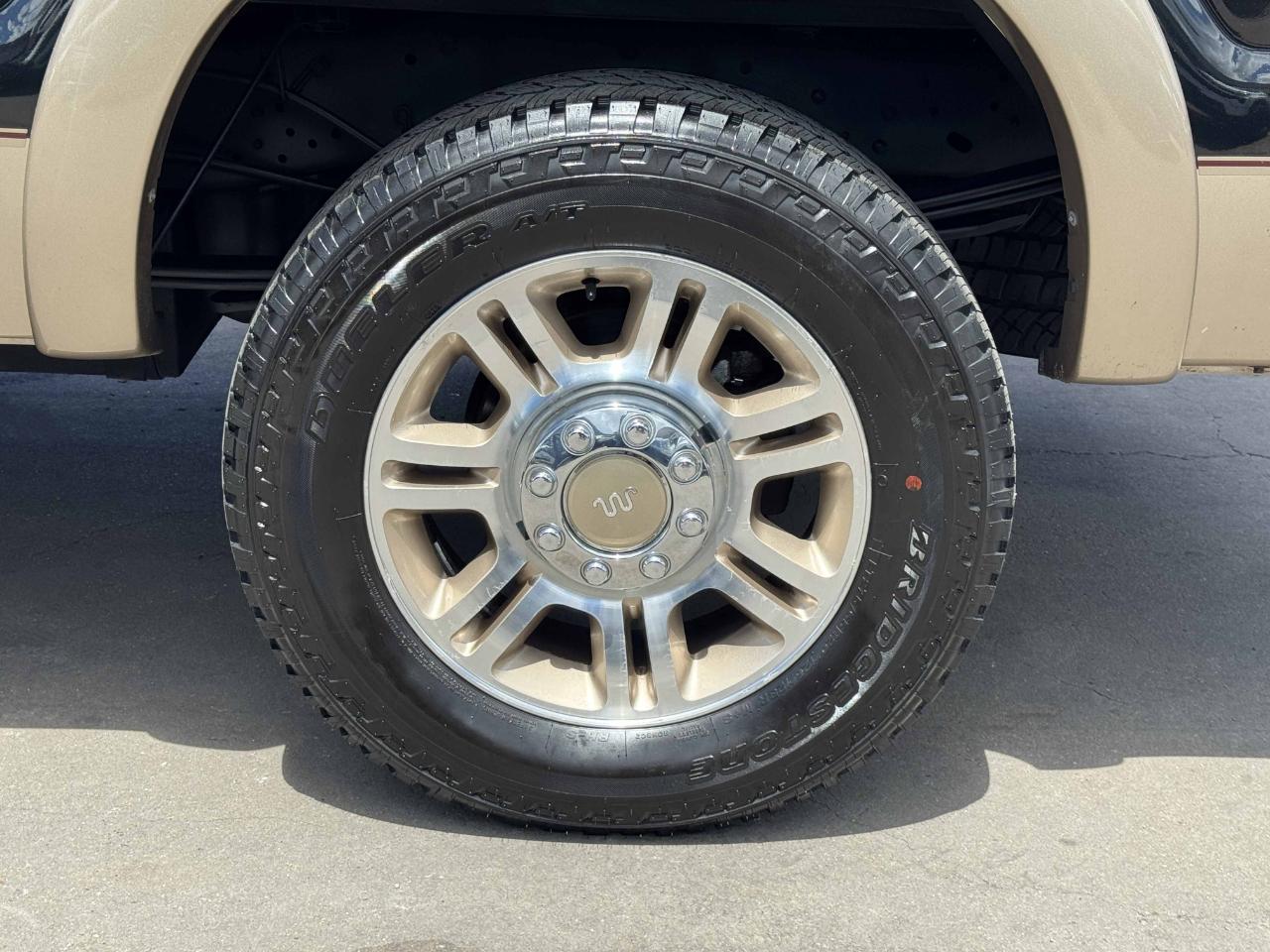 Ford Super Duty F-250 SRW  2012