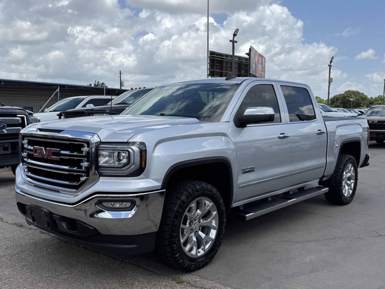 GMC Sierra 1500 SLT Crew Cab 2WD 2018