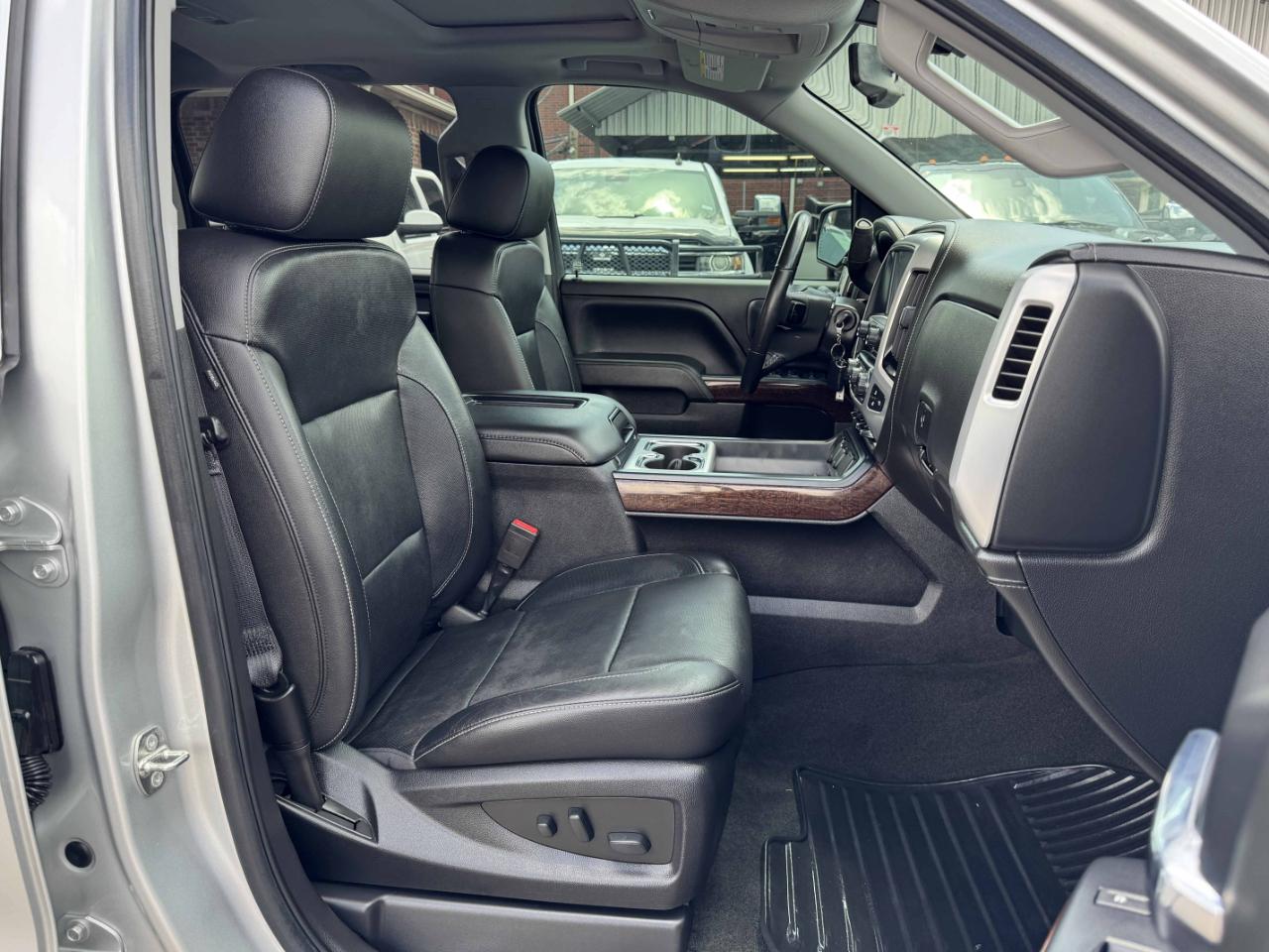 GMC Sierra 1500 SLT Crew Cab 2WD 2018