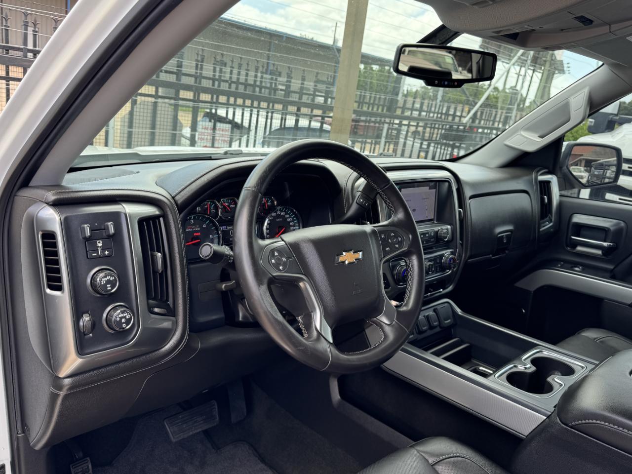 Chevrolet Silverado 1500 LTZ Crew Cab 4WD 2018
