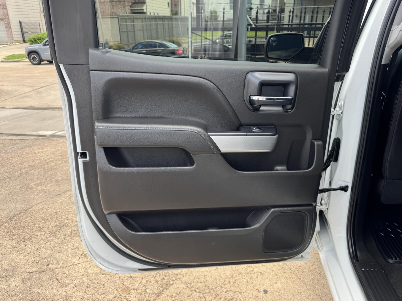 Chevrolet Silverado 1500 LTZ Crew Cab 4WD 2018