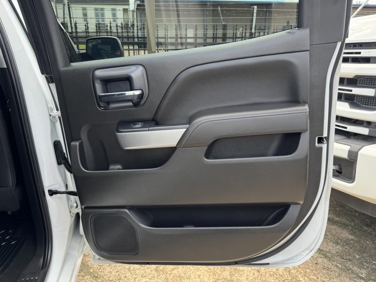 Chevrolet Silverado 1500 LTZ Crew Cab 4WD 2018