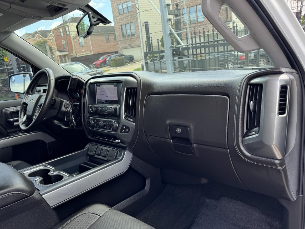 Chevrolet Silverado 1500 LTZ Crew Cab 4WD 2018