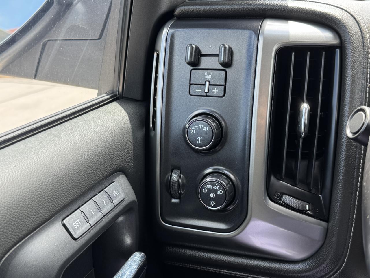 Chevrolet Silverado 1500 LTZ Crew Cab 4WD 2018