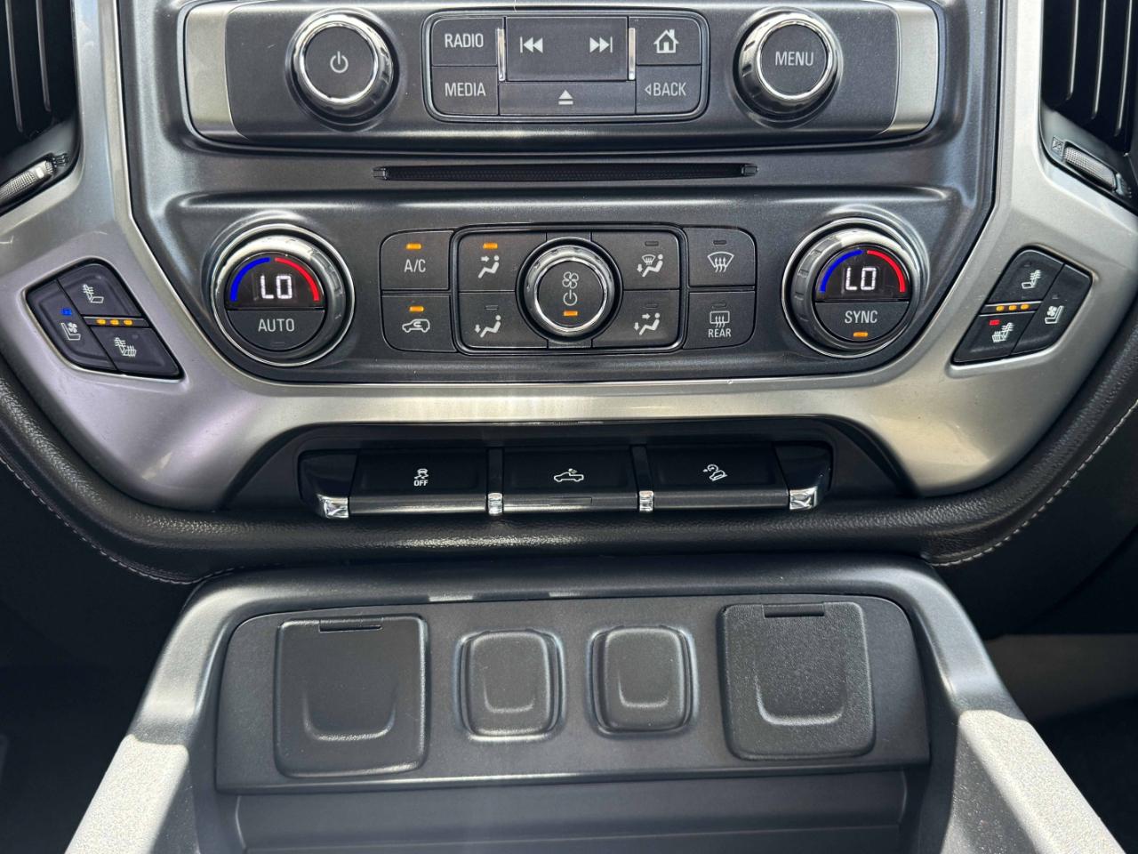 Chevrolet Silverado 1500 LTZ Crew Cab 4WD 2018