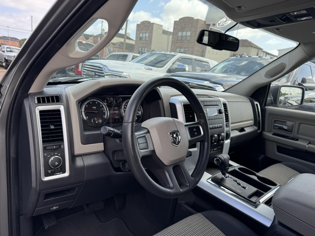 RAM 1500 ST Quad Cab 2WD 2011