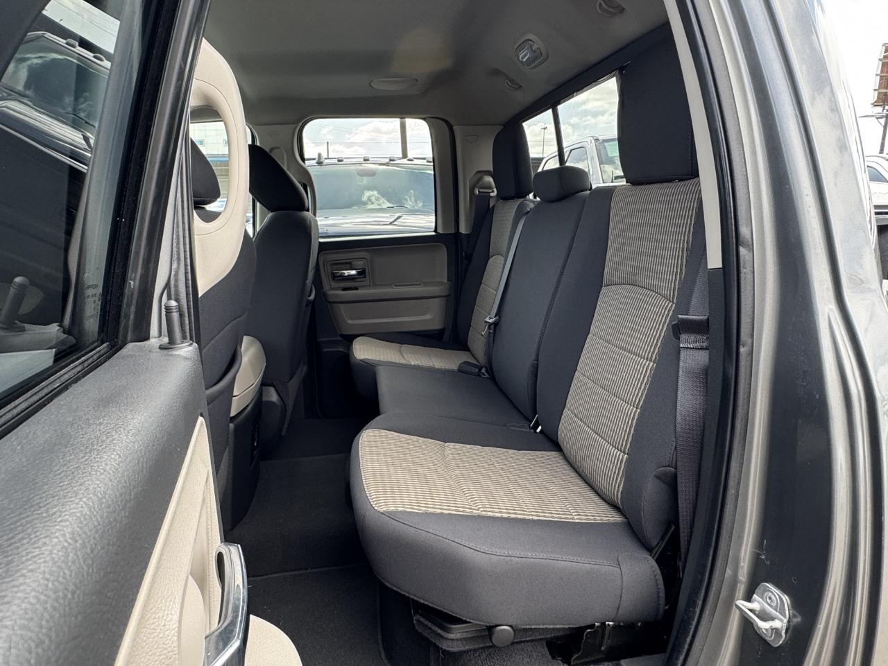 RAM 1500 ST Quad Cab 2WD 2011