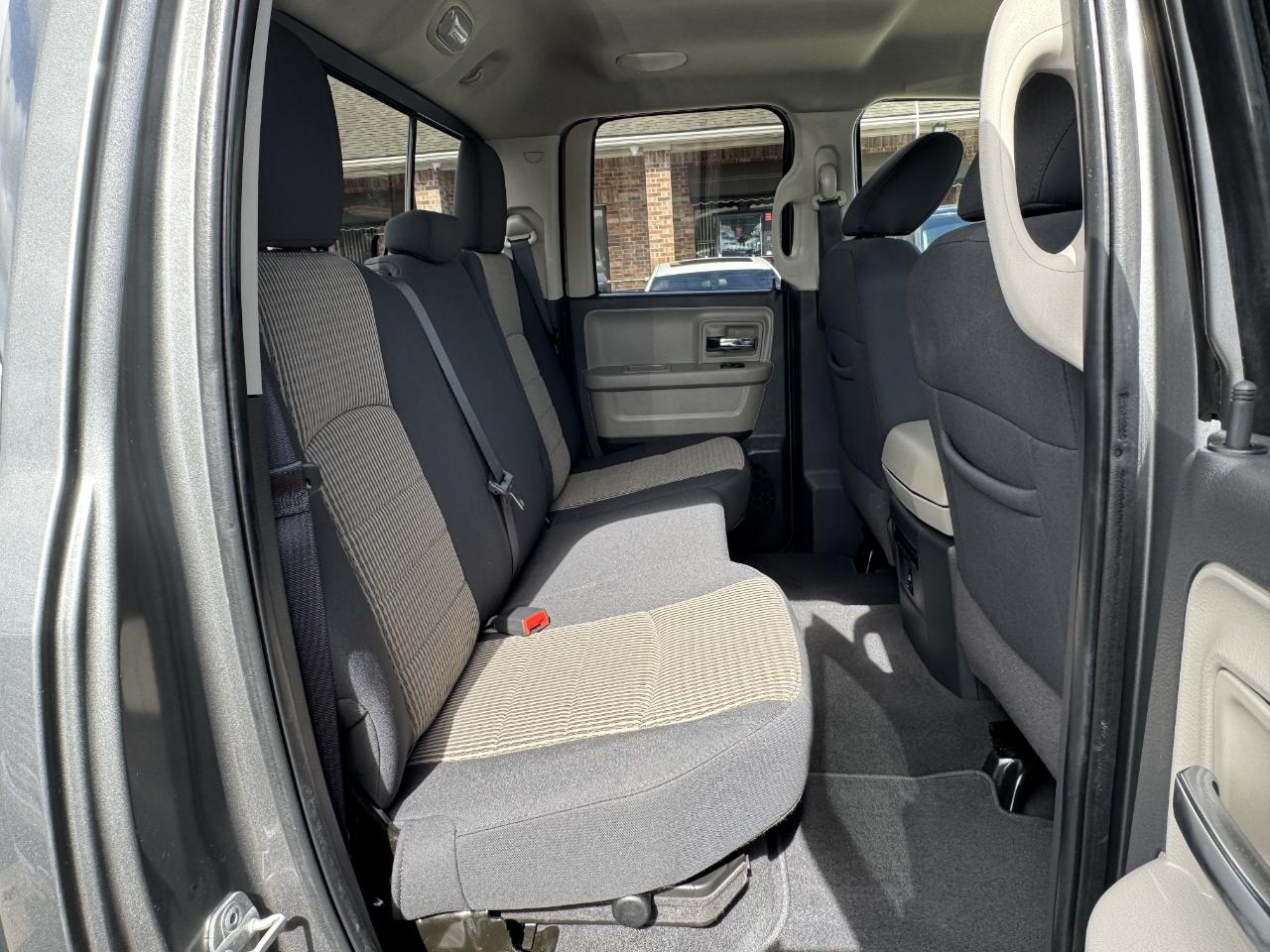 RAM 1500 ST Quad Cab 2WD 2011