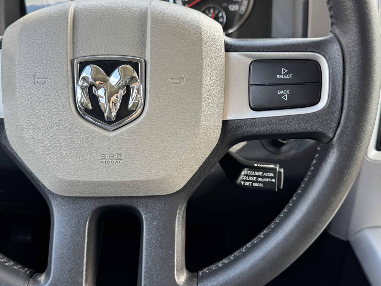 RAM 1500 ST Quad Cab 2WD 2011