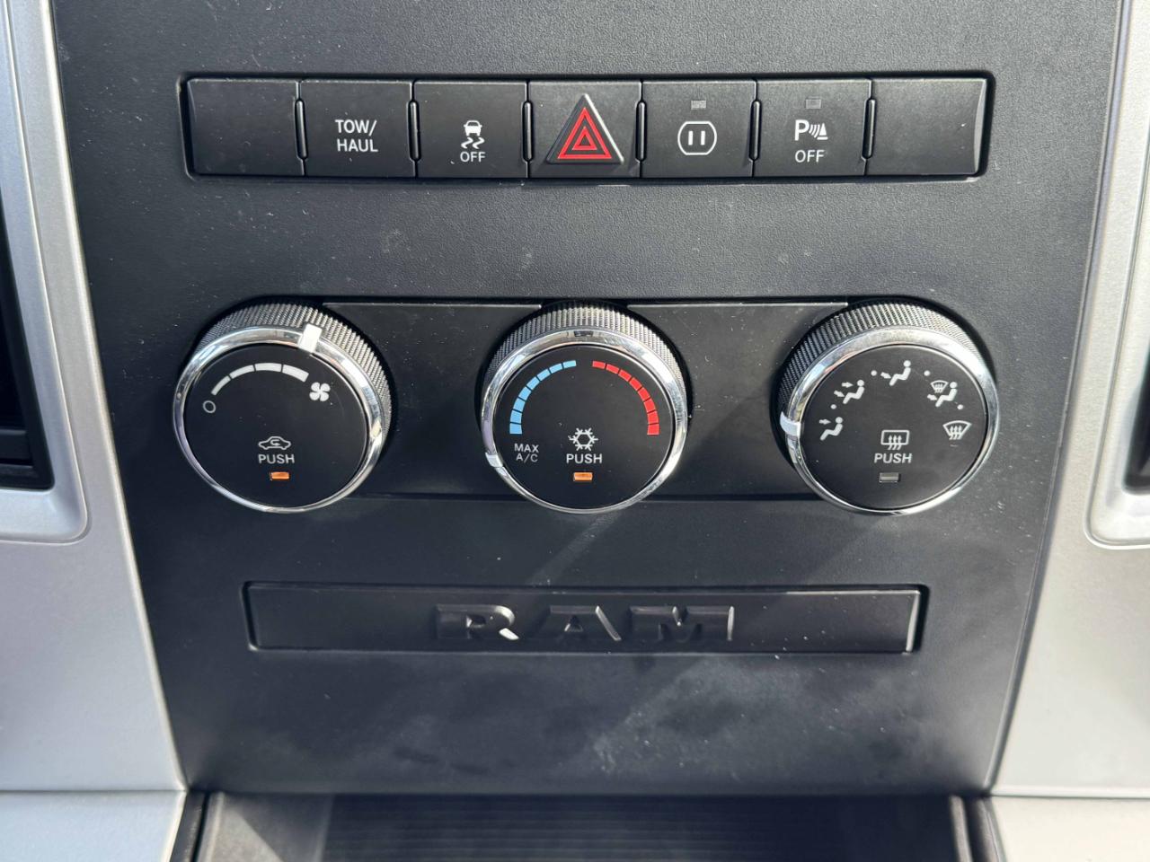 RAM 1500 ST Quad Cab 2WD 2011