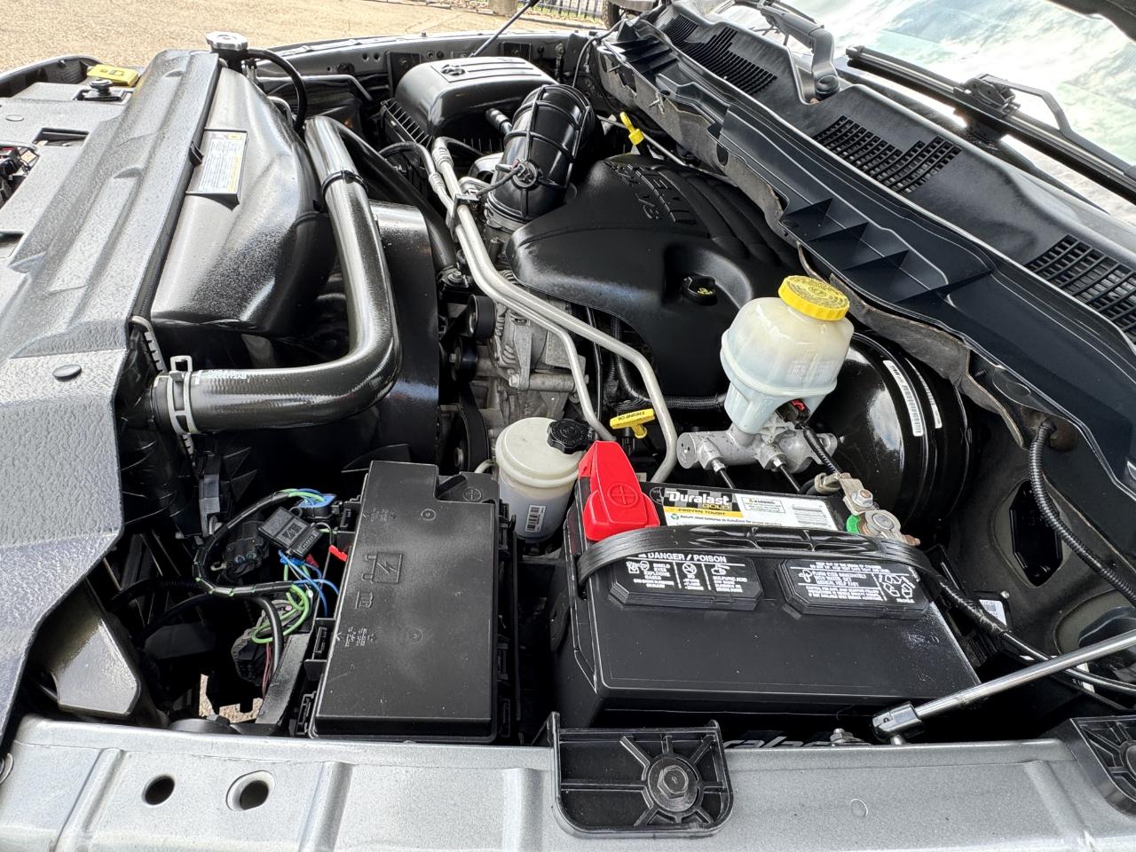 RAM 1500 ST Quad Cab 2WD 2011