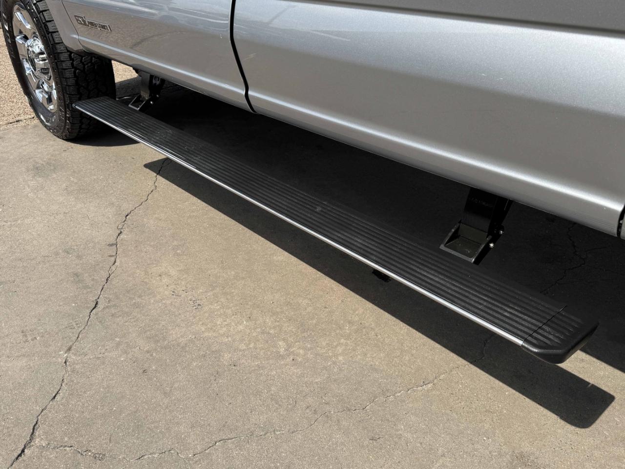 Ford Super Duty F-250 SRW  2023