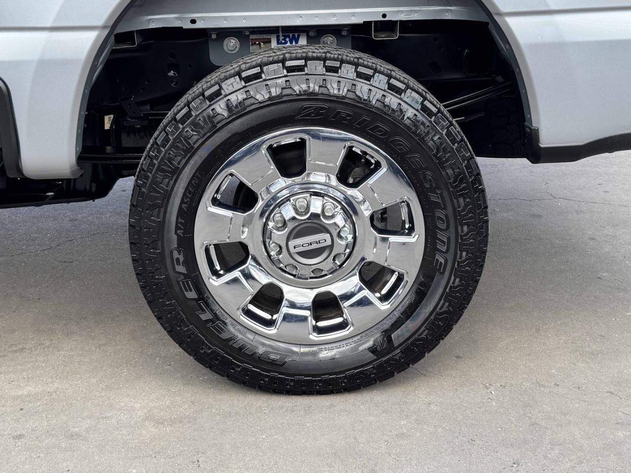 Ford Super Duty F-250 SRW  2023