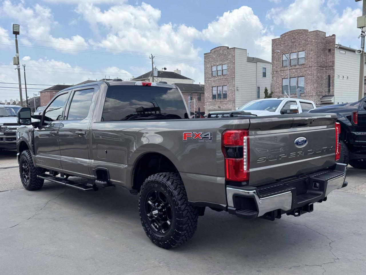 Ford Super Duty F-350 SRW  2023
