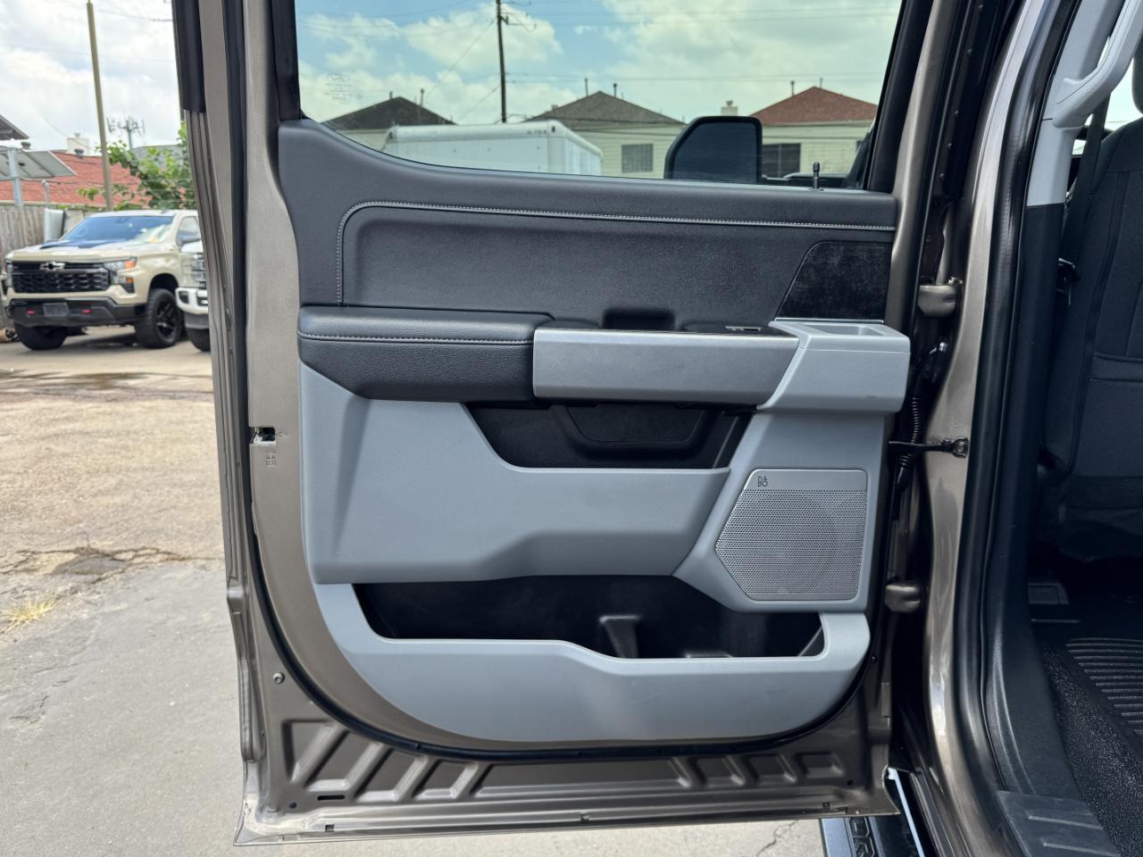 Ford Super Duty F-350 SRW  2023
