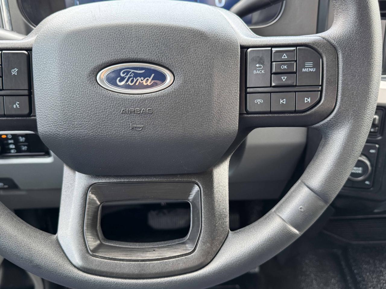 Ford Super Duty F-350 SRW  2023