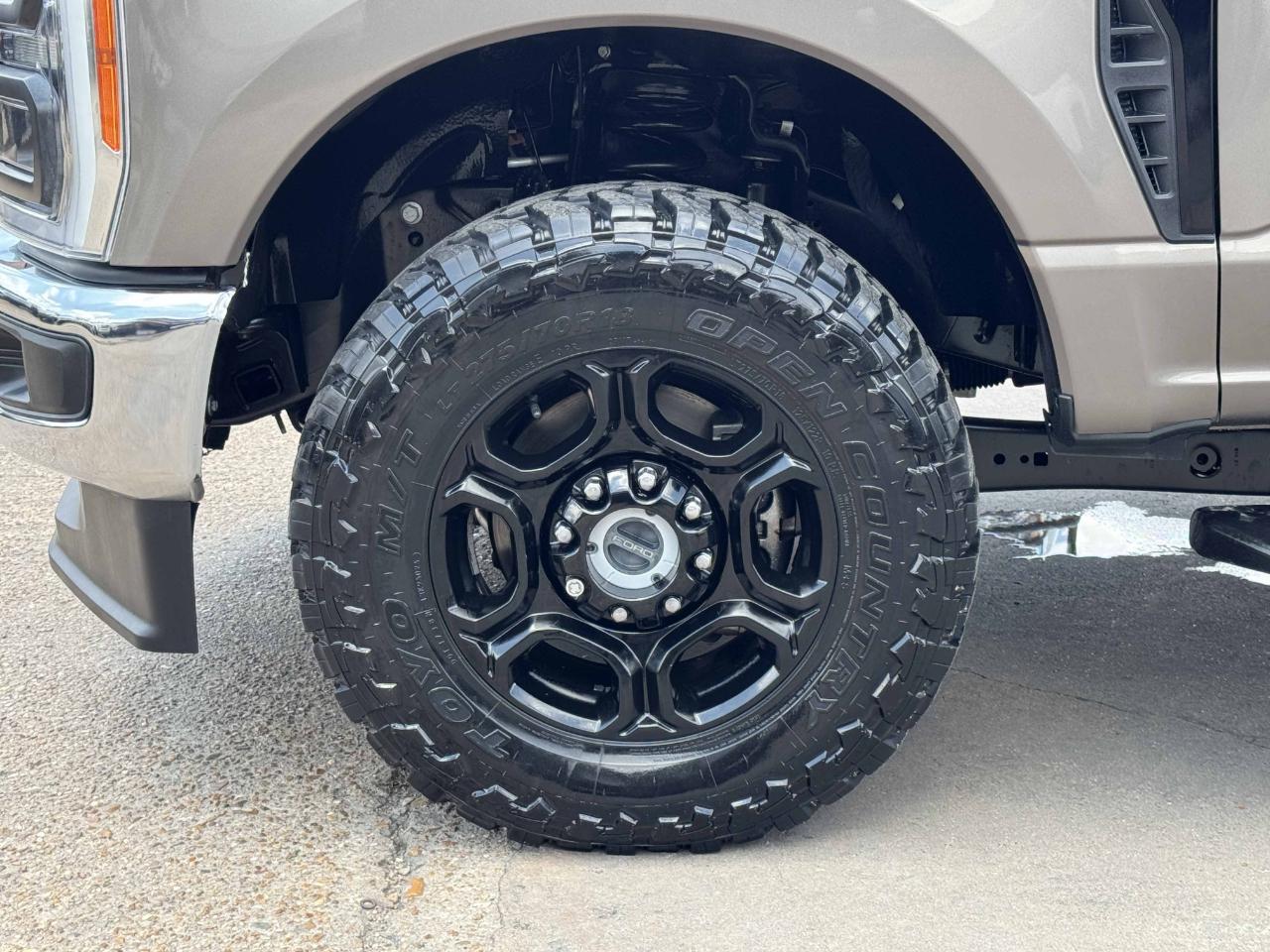 Ford Super Duty F-350 SRW  2023