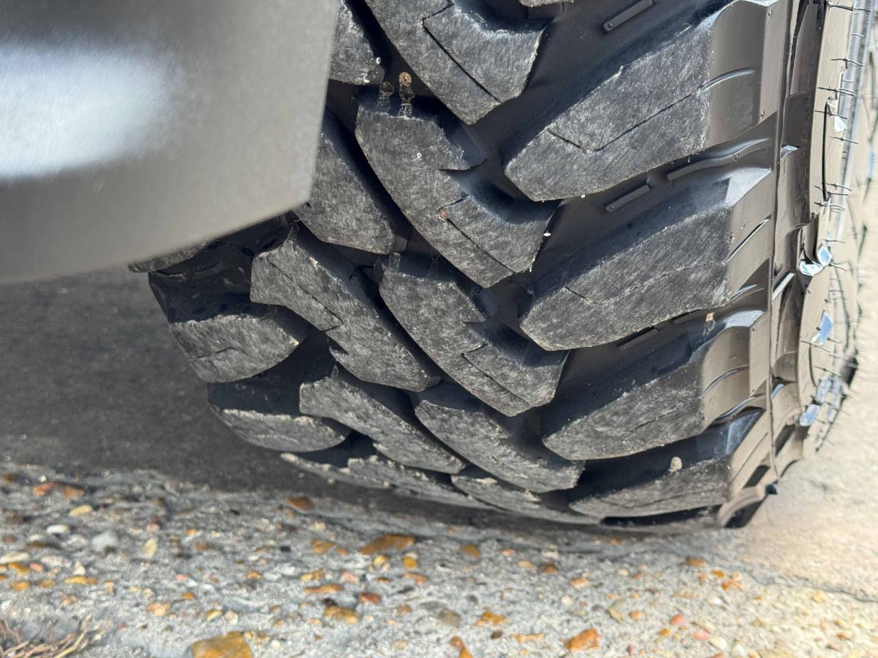 Ford Super Duty F-350 SRW  2023