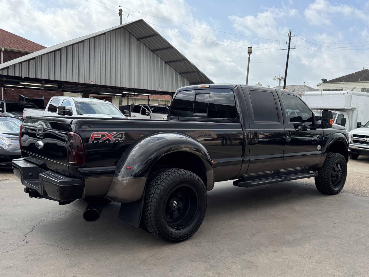 Ford Super Duty F-350 DRW  2015