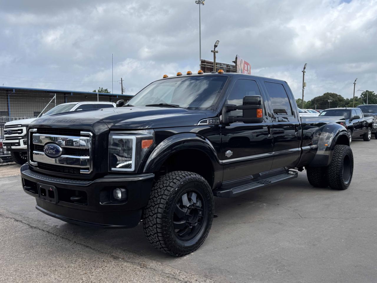 Ford Super Duty F-350 DRW  2015