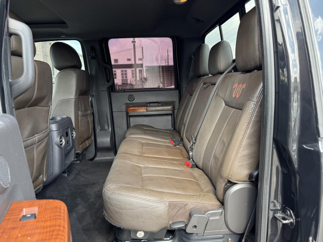 Ford Super Duty F-350 DRW  2015