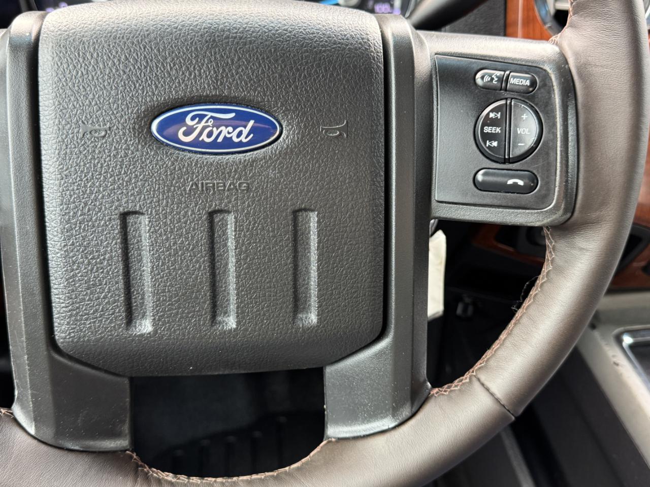 Ford Super Duty F-350 DRW  2015