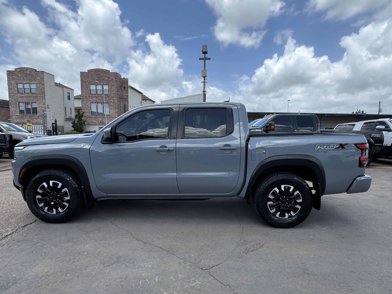 Nissan Frontier  2023