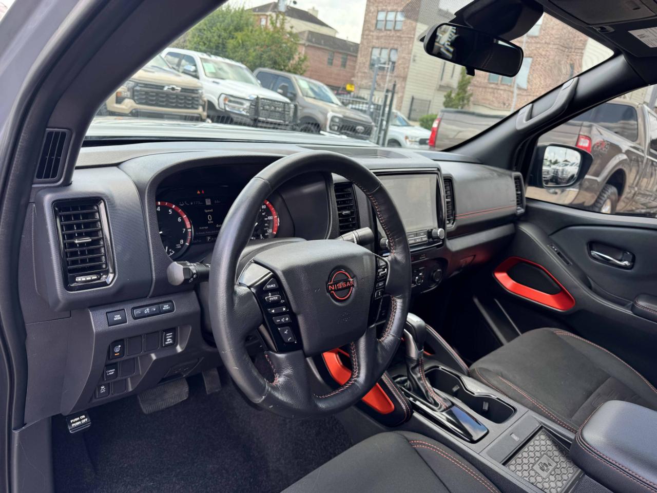 Nissan Frontier  2023
