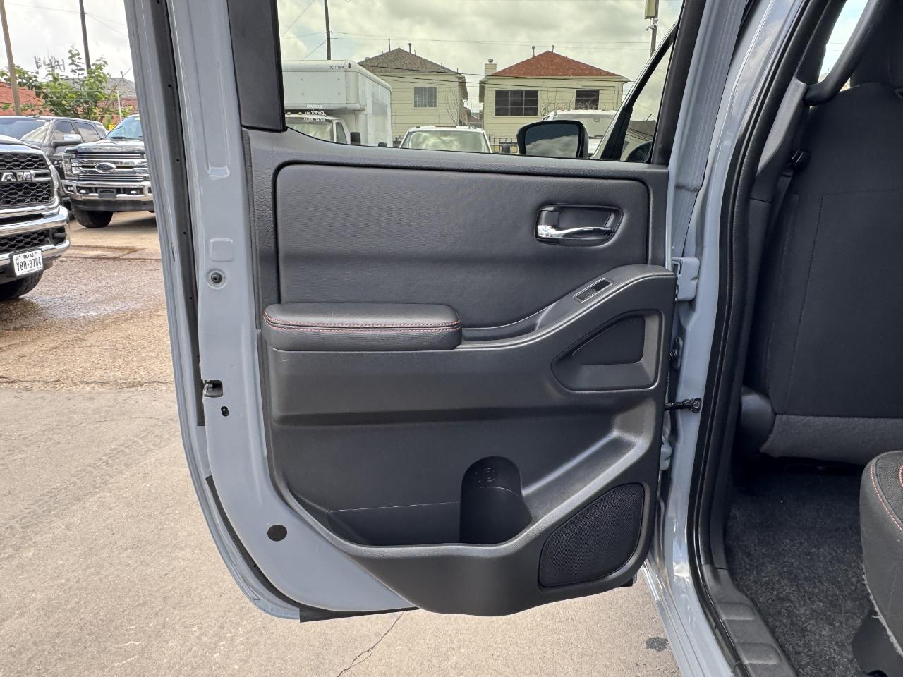 Nissan Frontier  2023