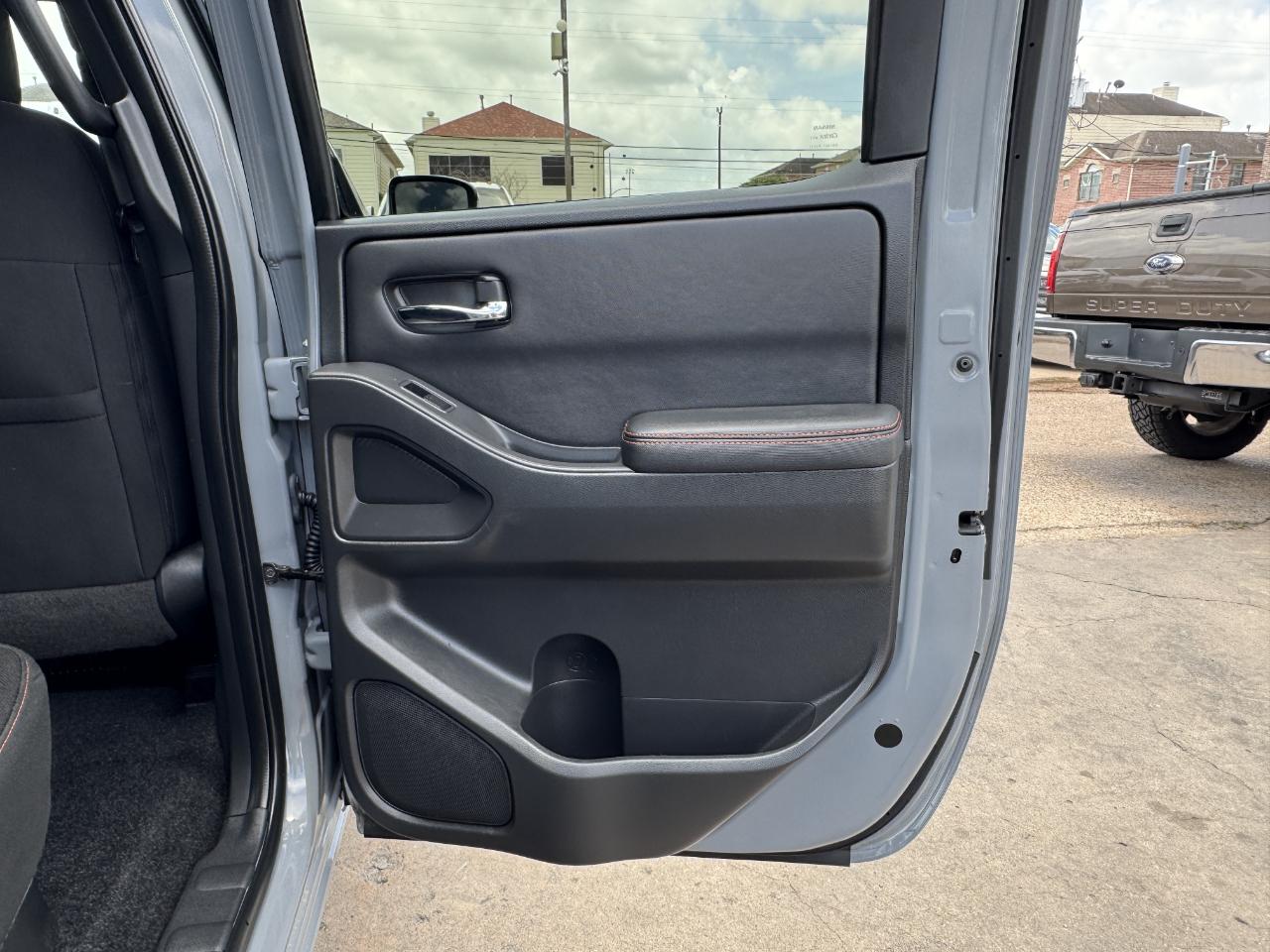 Nissan Frontier  2023