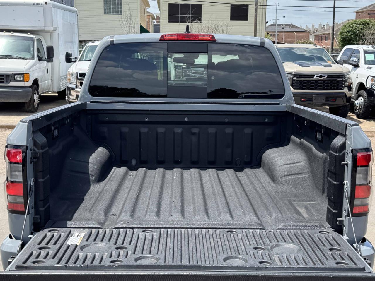 Nissan Frontier  2023