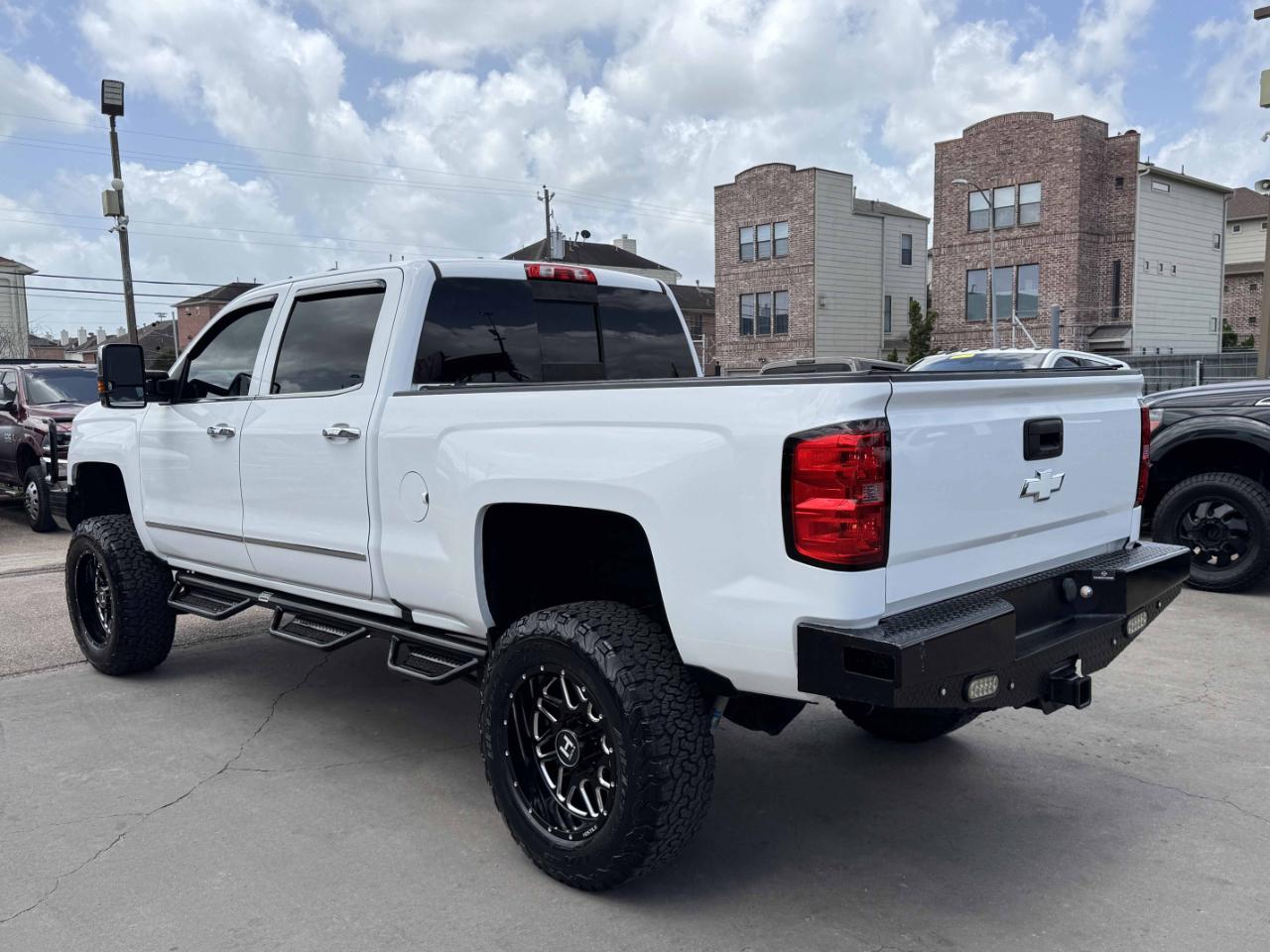 Chevrolet Silverado 2500HD LTZ Crew Cab 4WD 2016