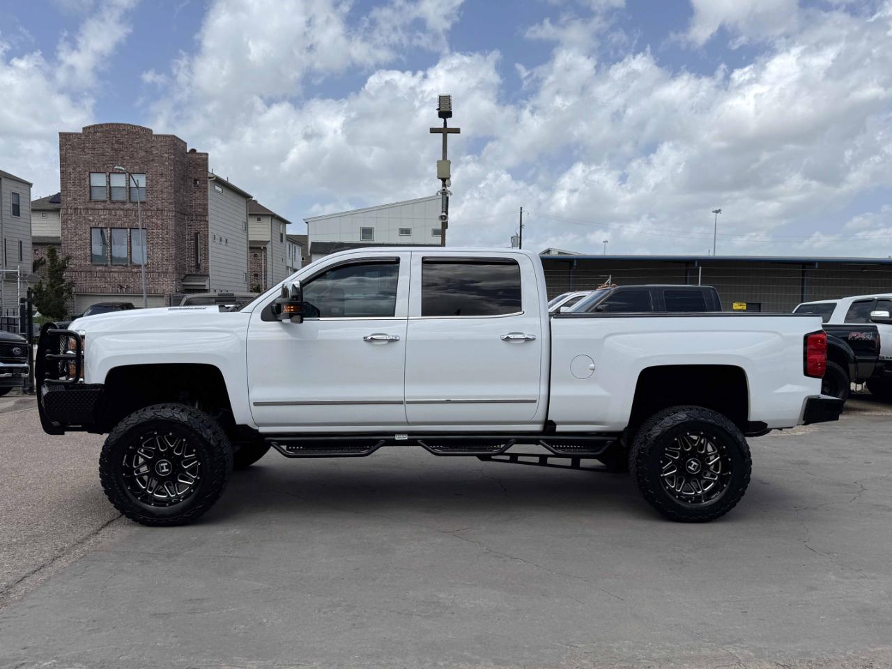 Chevrolet Silverado 2500HD LTZ Crew Cab 4WD 2016