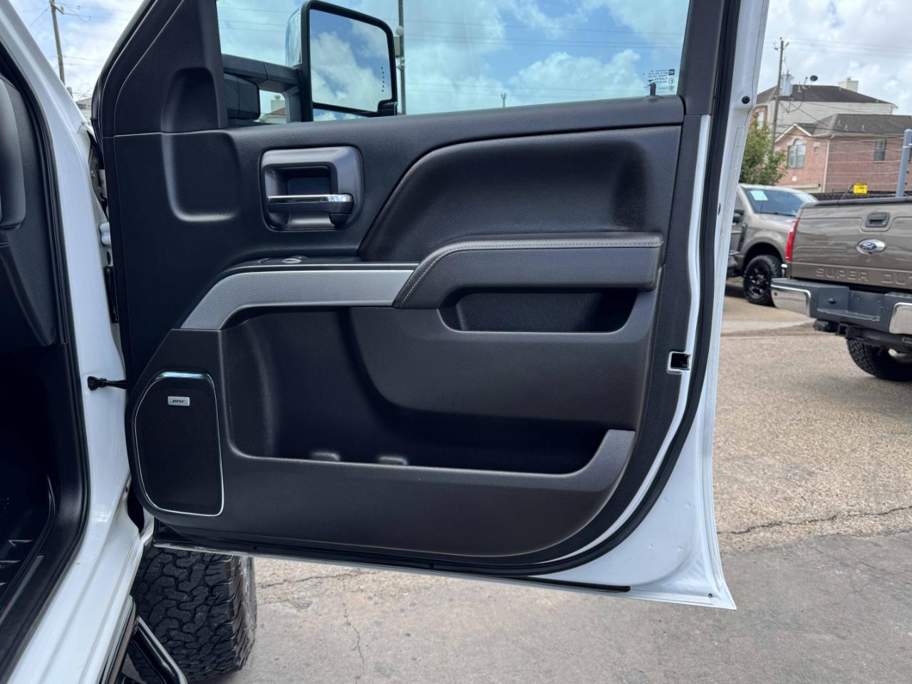 Chevrolet Silverado 2500HD LTZ Crew Cab 4WD 2016