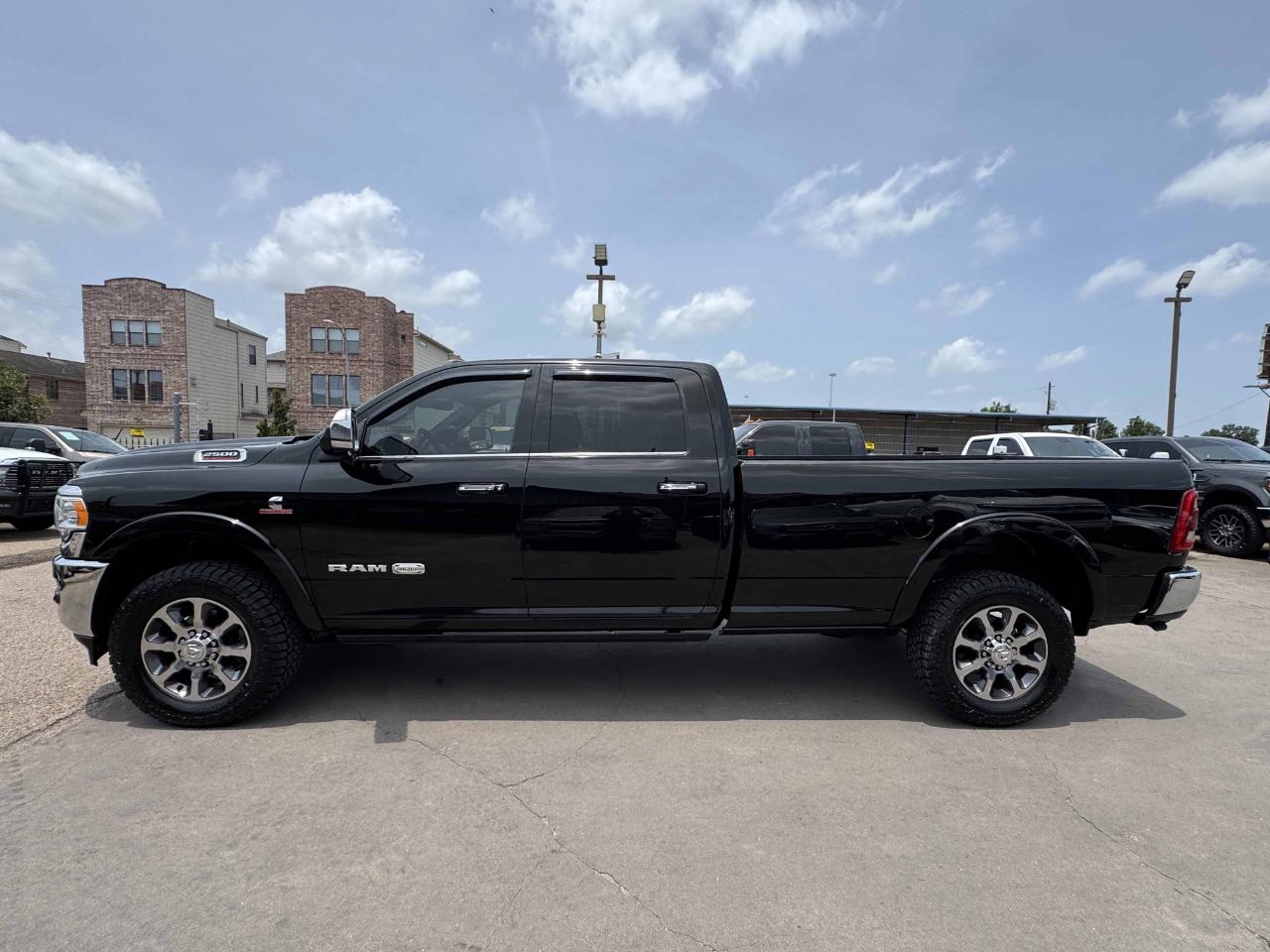 RAM 2500 Laramie Longhorn Crew Cab 4WD 2019